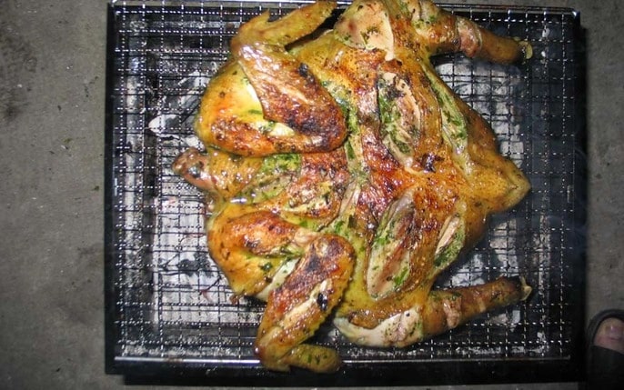 Ngo&agrave;i ăn quả, loại c&acirc;y n&agrave;y c&ograve;n c&oacute; l&aacute; được v&iacute; như "thần dược chữa bệnh", trồng dễ như trở b&agrave;n t&agrave;y! - Ảnh 3.