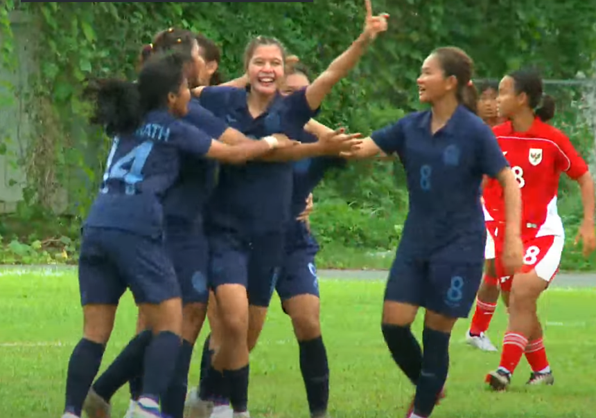 Tuyển Lào từng đánh bại Malaysia, giúp tuyển Việt Nam đi tiếp theo kịch bản khó tin ra sao? - Ảnh 4.