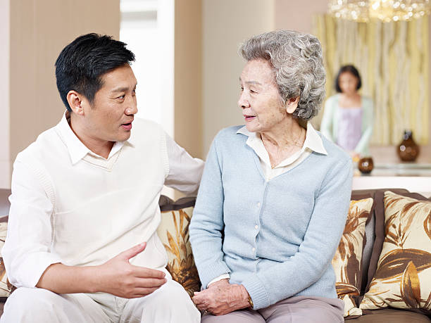 Tôi 67 tuổi, 'ăn tiêu dè sẻn' để cho con trai 17 triệu/tháng: Nằm viện, con trai, con dâu không đến, tôi thất vọng lắm! - Ảnh 2.