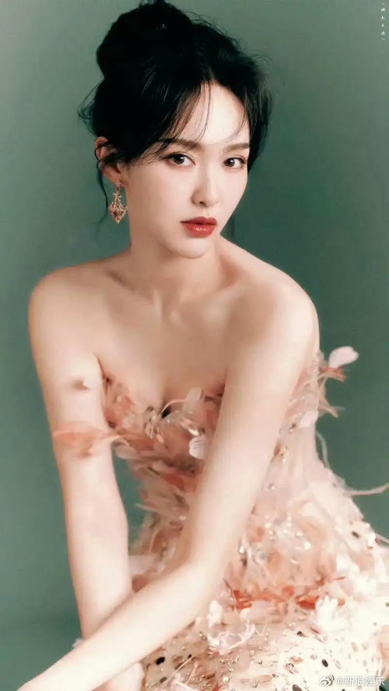Địch Lệ Nhiệt Ba hại Đường Yên vào cảnh khốn khổ- Ảnh 4. Địch Lệ Nhiệt Ba hại Đường Yên vào cảnh khốn khổ- Ảnh 4.