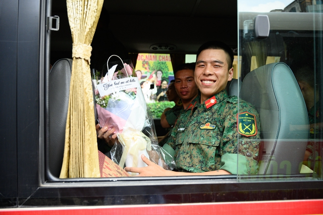 Fanpage Thông tin Chính phủ lên tiếng: Quân nhân không phải ngôi sao giải trí- Ảnh 4. Fanpage Thông tin Chính phủ lên tiếng: Quân nhân không phải ngôi sao giải trí- Ảnh 4.