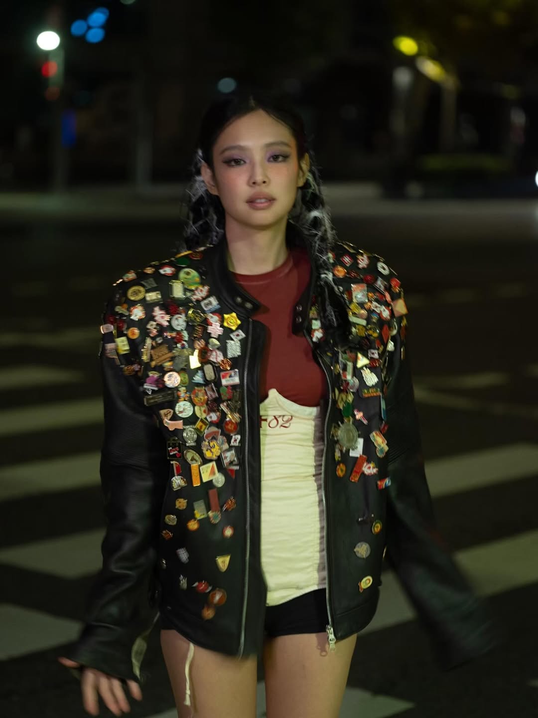 Jennie x&aacute;c nhận mối quan hệ ngay khi mỹ nam đẹp nhất BTS vừa xuất ngũ?- Ảnh 6.