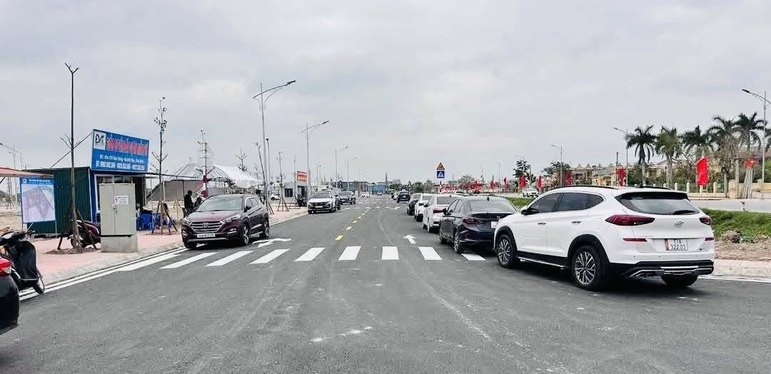 Động thái của nhà đầu tư đang “ôm” đất Củ Chi, Cần Giờ- Ảnh 1.