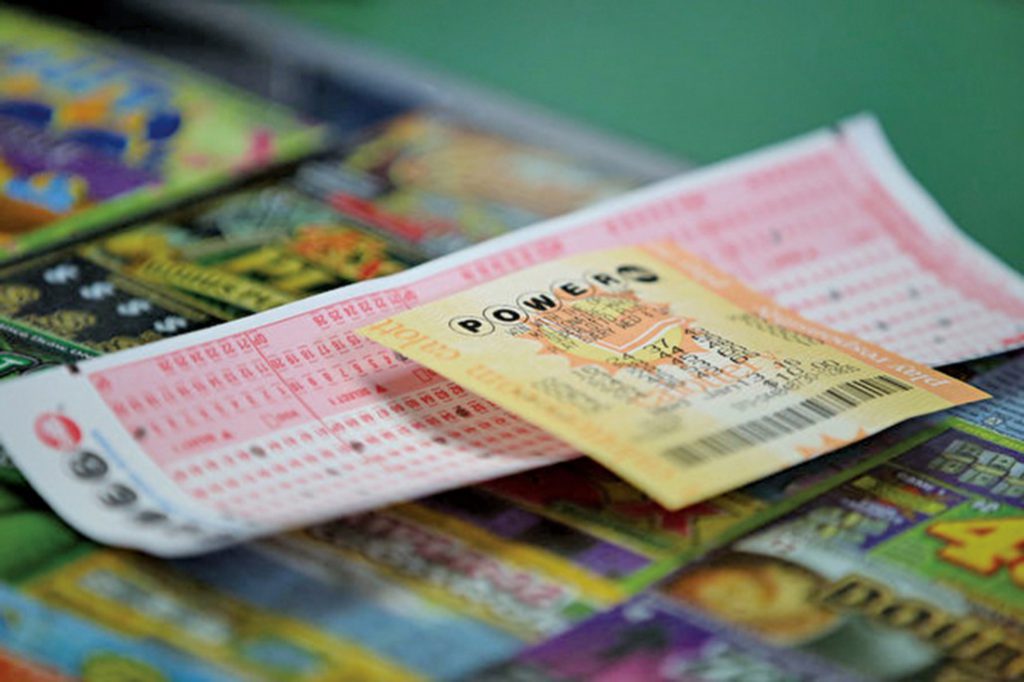 Tr&uacute;ng số 54 tỷ đồng, người đ&agrave;n &ocirc;ng đệ đơn ly h&ocirc;n h&ograve;ng lấy trọn số tiền, c&ocirc; vợ cao tay l&agrave;m ngay 1 việc- Ảnh 1.