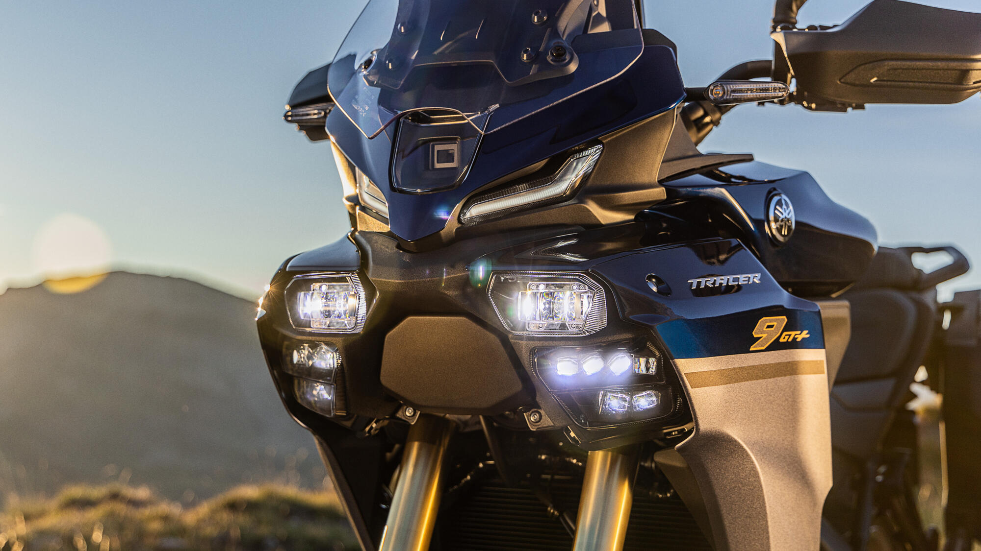 Yamaha giới thiệu công nghệ đèn pha Matrix LED đầu tiên trên xe máy: Bước ngoặt công nghệ cho an toàn ban đêm- Ảnh 3.