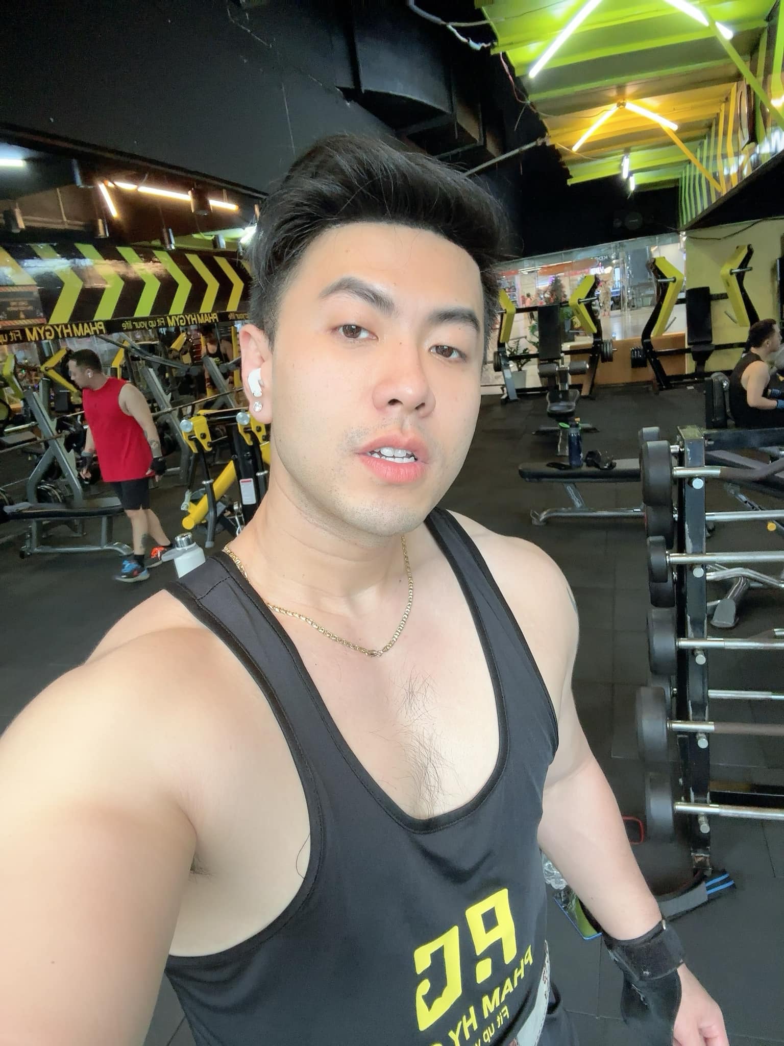 Diện mạo không thể nhận ra của Akira Phan trên sân pickleball, sao giờ trông anh lực thế này?- Ảnh 8.