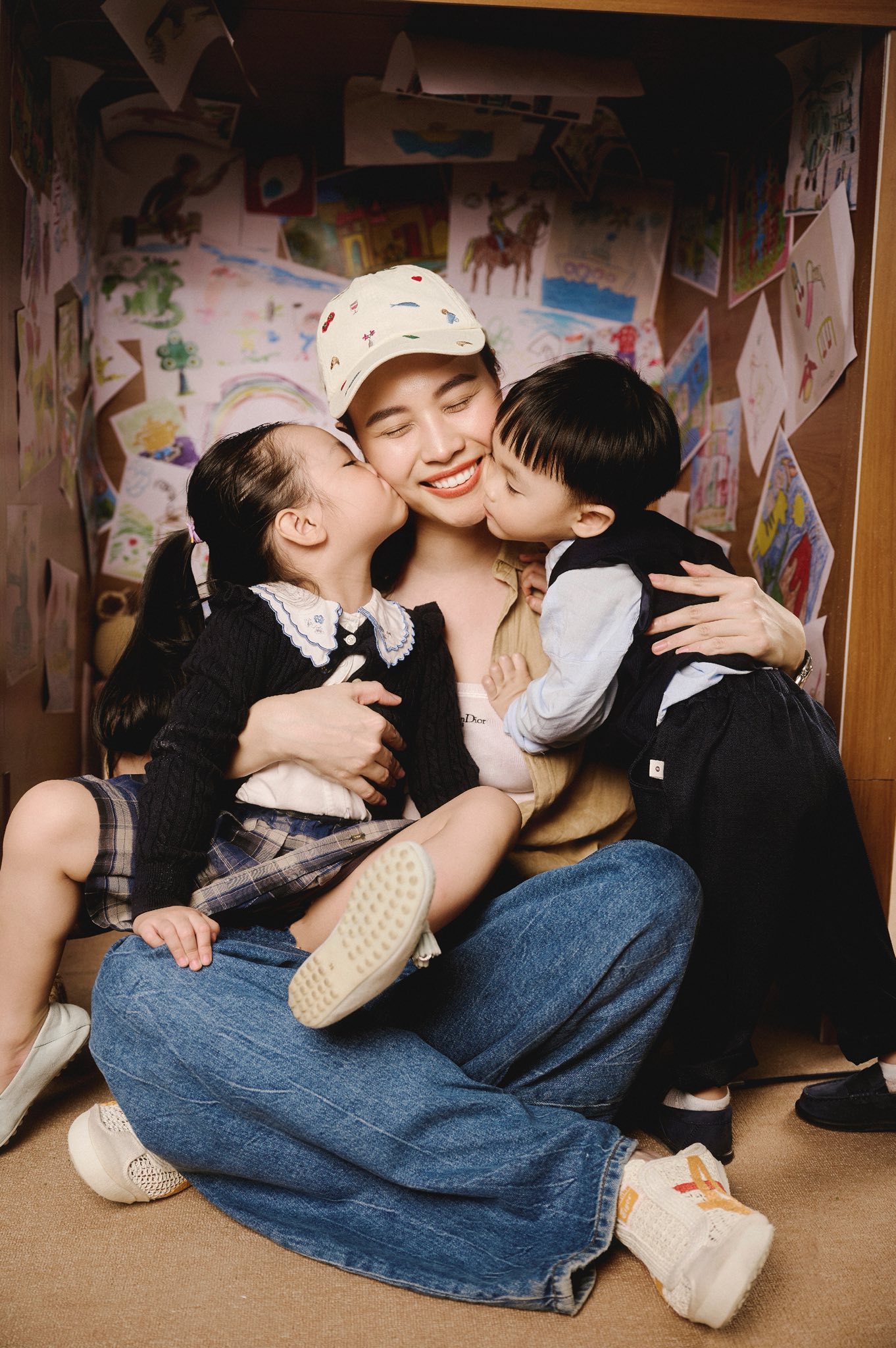 Vợ Cường Đô La đang mang thai lần 3?- Ảnh 3. Vợ Cường Đô La đang mang thai lần 3?- Ảnh 3.