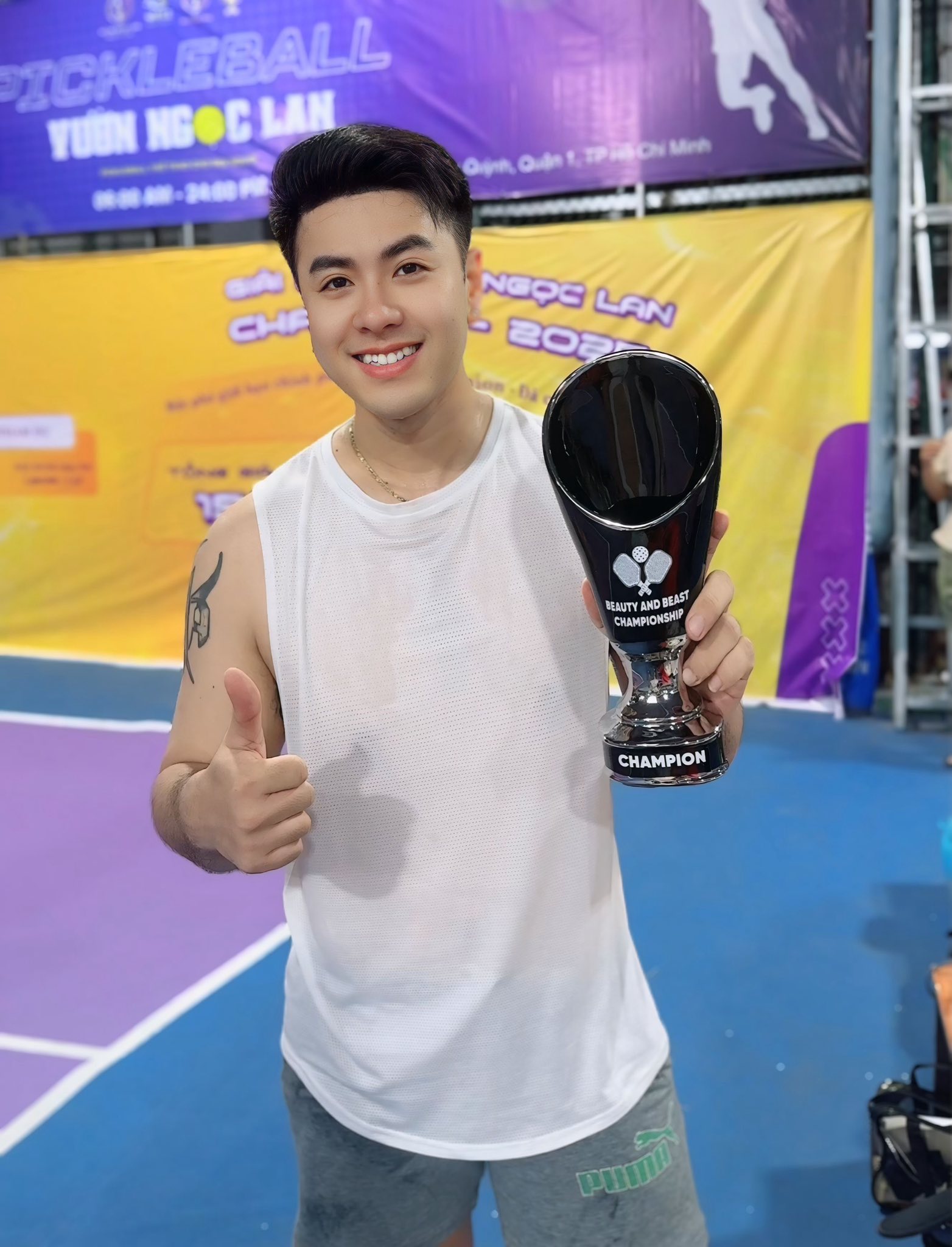 Diện mạo không thể nhận ra của Akira Phan trên sân pickleball, sao giờ trông anh lực thế này?- Ảnh 7.