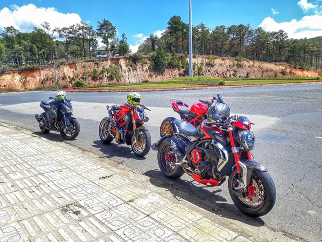 Trả hồ sơ điều tra vụ 3 cựu CSGT liên quan đến làm giả hồ sơ xe phân khối lớn - Ảnh 1.
