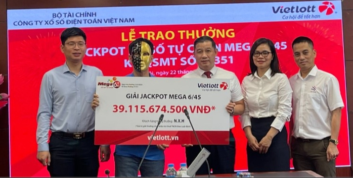 Giải m&atilde; "cơn mưa" tr&uacute;ng số độc đắc ở miền T&acirc;y- Ảnh 2.