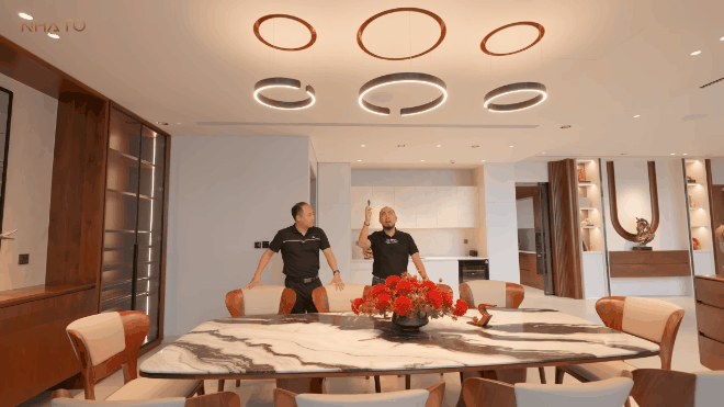 Penthouse 80 tỷ đồng giữa lòng Hà Nội của ông nội tặng cháu gái 4 tuổi, 1 món đồ chơi cũng 50 triệu - Ảnh 7.