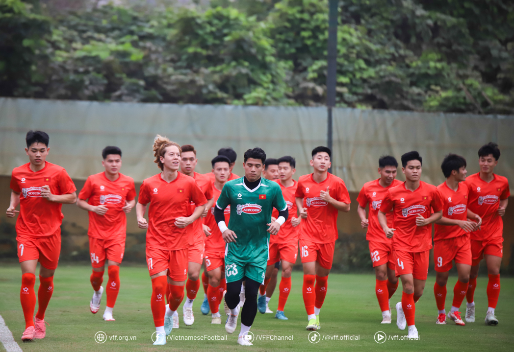 Tuyển Việt Nam bỏ qua loạt trận quan trọng, HLV Kim Sang-sik thêm phần khó khăn? - Ảnh 2.