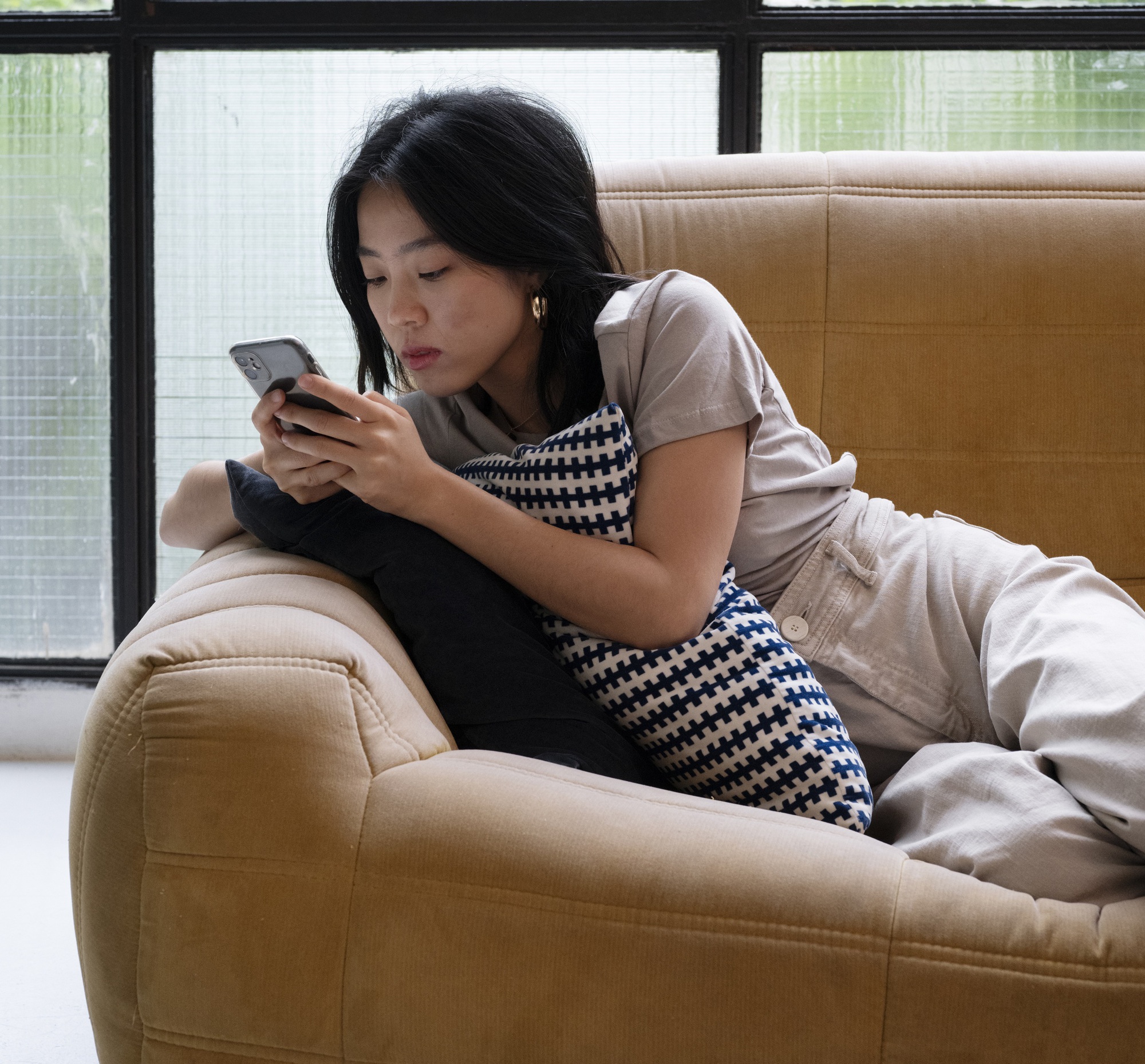 Khi Gen Z vừa cười, vừa rút ví: Giải trí trở thành chiến lược bán hàng mới - Ảnh 1.