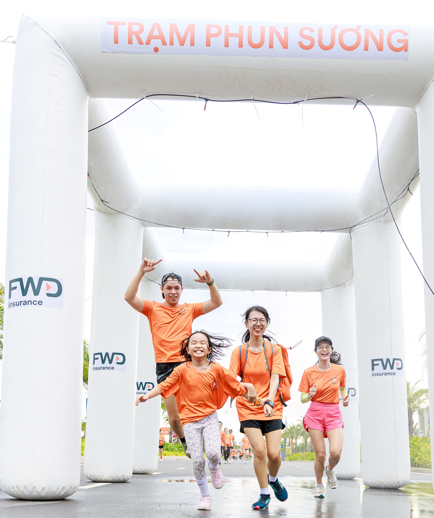 Chạy hết m&igrave;nh - Quẩy hết sức: Đường chạy &acirc;m nhạc đốt ch&aacute;y năng lượng giới trẻ - Ảnh 1.