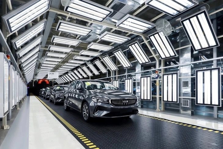 Tin 'sét đánh' từ Trung Quốc: Geely dừng xây nhà máy mới vì dư thừa ô tô, dự án 170 triệu USD tại Việt Nam cùng Tasco sẽ ra sao? - Ảnh 2. Tin 'sét đánh' từ Trung Quốc: Geely dừng xây nhà máy mới vì dư thừa ô tô, dự án 170 triệu USD tại Việt Nam cùng Tasco sẽ ra sao? - Ảnh 2.