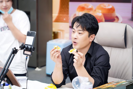 Thanh lọc "chiến thần livestream" bán yến sào giả, quảng cáo lên mây nhưng chỉ toàn là nước đường - Ảnh 2. Thanh lọc "chiến thần livestream" bán yến sào giả, quảng cáo lên mây nhưng chỉ toàn là nước đường - Ảnh 2.