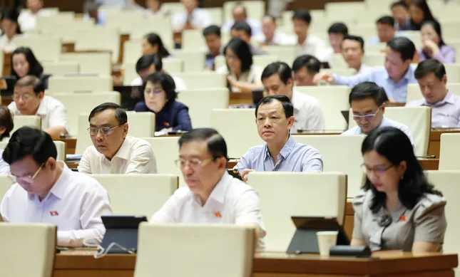 Ghi nhận công lao của 696 cấp huyện trước khi kết thúc hoạt động vào ngày 1 / 7 - Ảnh 2. Ghi nhận công lao của 696 cấp huyện trước khi kết thúc hoạt động vào ngày 1 / 7 - Ảnh 2.