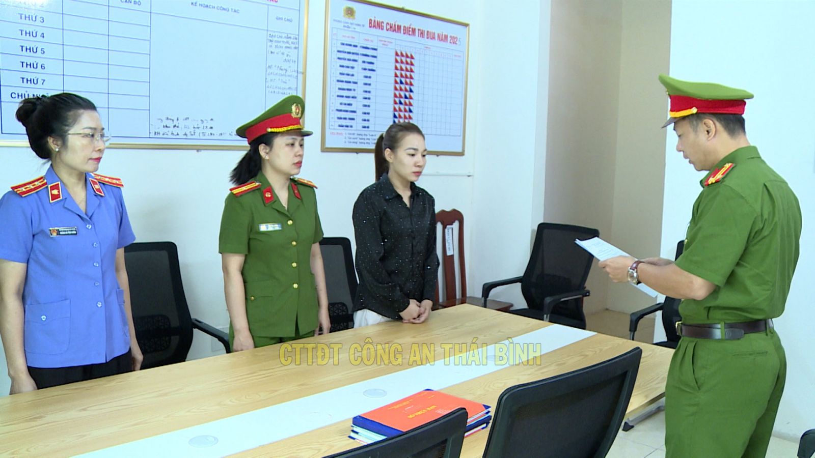 Bắt 'bà trùm khô gà' Nguyễn Thị Mai - Ảnh 1.