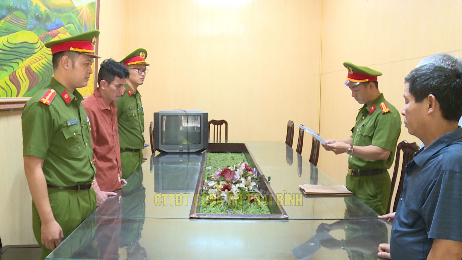 Bắt 'bà trùm khô gà' Nguyễn Thị Mai - Ảnh 2.