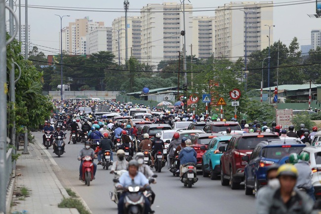 TP HCM là địa phương duy nhất có dân số trên 10 triệu sau sáp nhập tỉnh - Ảnh 1.