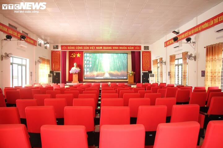 Quảng Ninh vận hành chính quyền hai cấp từ 15 / 6: Sẵn sàng đáp ứng nhu cầu người dân - Ảnh 4. Quảng Ninh vận hành chính quyền hai cấp từ 15 / 6: Sẵn sàng đáp ứng nhu cầu người dân - Ảnh 4.