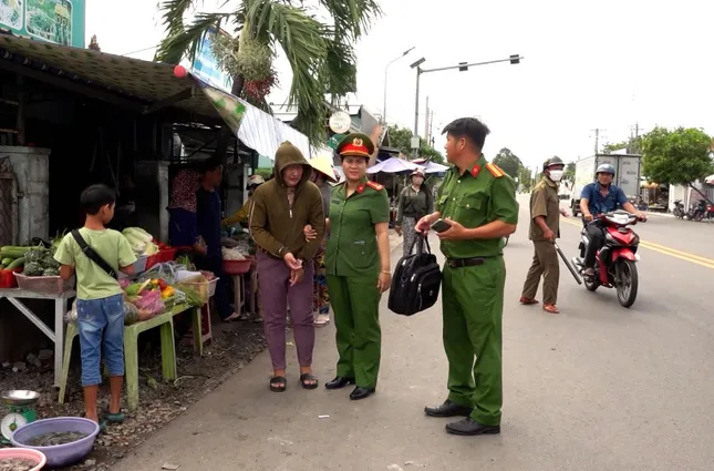 Người phụ nữ cướp giật vé số: Hàng chục vụ việc tại Bình Thuận - Ảnh 3.