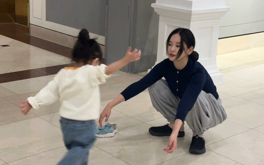 S&oacute;ng gi&oacute; của con d&acirc;u thu nhập 30 triệu/th&aacute;ng c&oacute; mẹ chồng ở qu&ecirc; l&ecirc;n chơi, bắt gặp thu&ecirc; gi&uacute;p việc