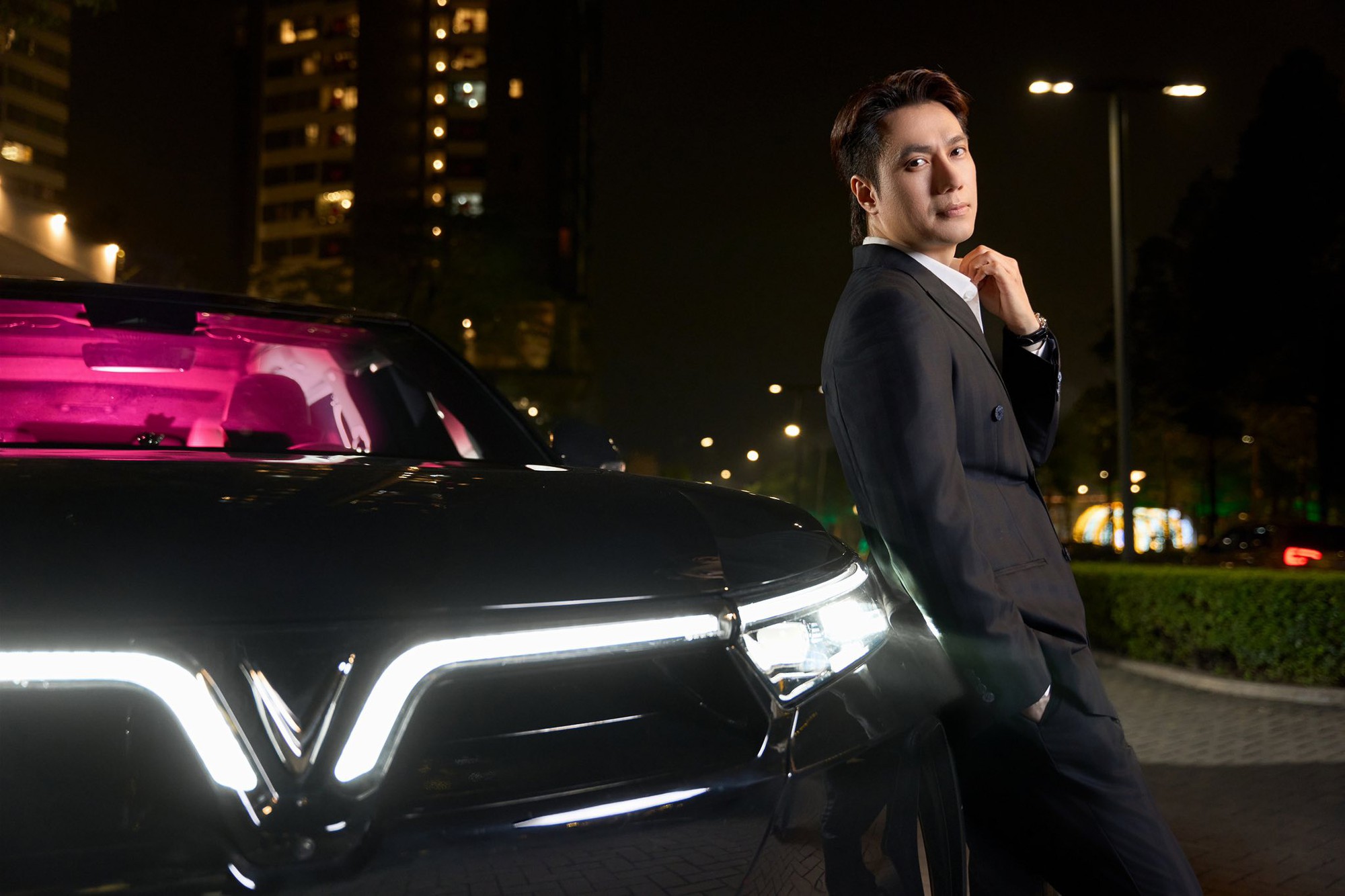 Nam diễn viên sở hữu biệt thự 2 mặt tiền đẹp như cung điện, đời tư ồn ào sau 2 lần đổ vỡ hôn nhân - Ảnh 1.
