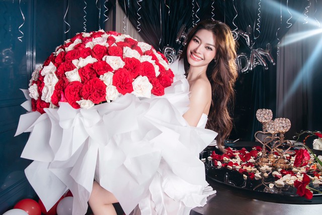 Ngọc Loan và Kiều Loan: Cùng có cuộc sống "phú bà", vướng chung 1 tin đồn gây sốc- Ảnh 13.