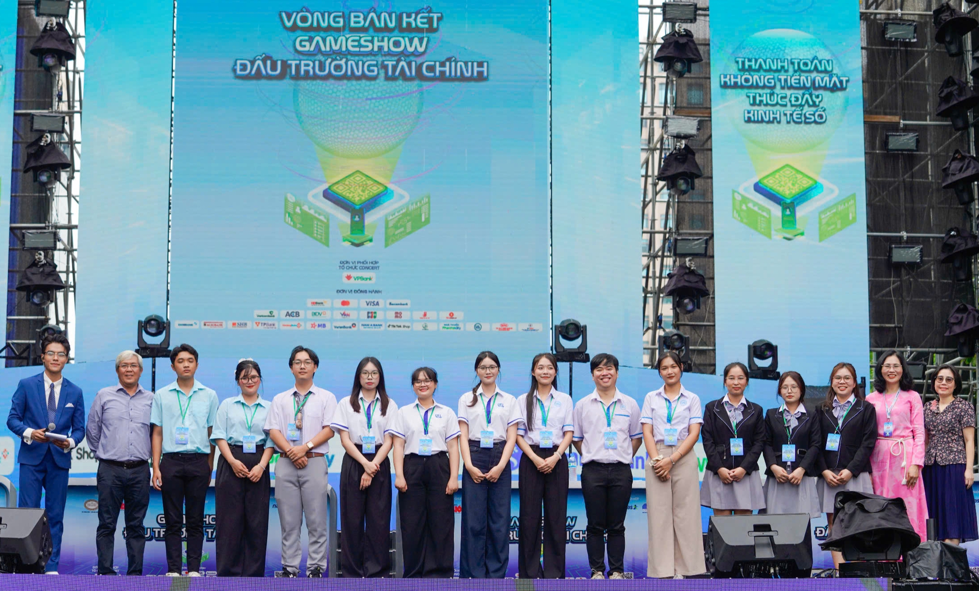 Đấu trường tài chính - Ảnh 1.