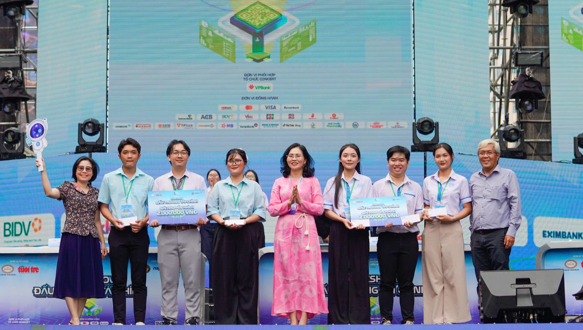 Đấu trường tài chính - Ảnh 14.