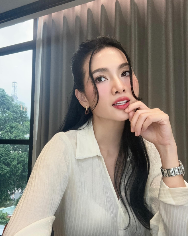 Mỹ nhân Việt 43 tuổi đang được so với Song Hye Kyo có nhan sắc cỡ nào?- Ảnh 7. Mỹ nhân Việt 43 tuổi đang được so với Song Hye Kyo có nhan sắc cỡ nào?- Ảnh 7.