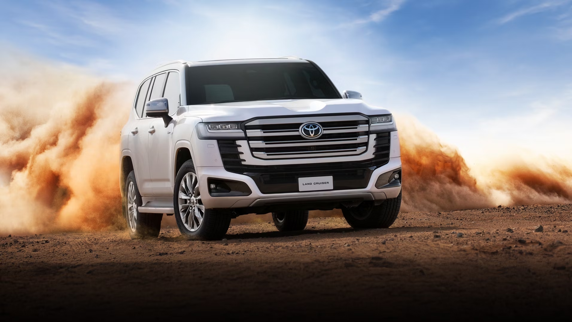 Toyota Land Cruiser thêm bản hybrid: Mạnh ngang Lexus LX 700h, bình xăng lớn, pin chịu được khắc nghiệt để off-road - Ảnh 2.
