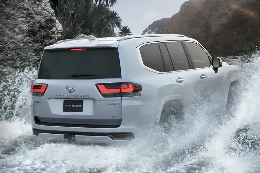 Toyota Land Cruiser thêm bản hybrid: Mạnh ngang Lexus LX 700h, bình xăng lớn, pin chịu được khắc nghiệt để off-road - Ảnh 5.