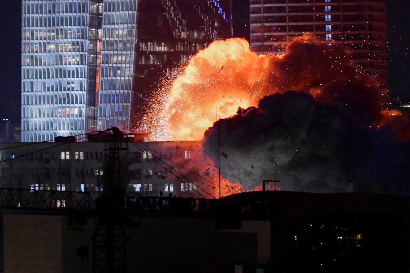Cộng đồng người Việt tại Israel vẫn an toàn, một gia đình bị ảnh hưởng nhẹ- Ảnh 1.