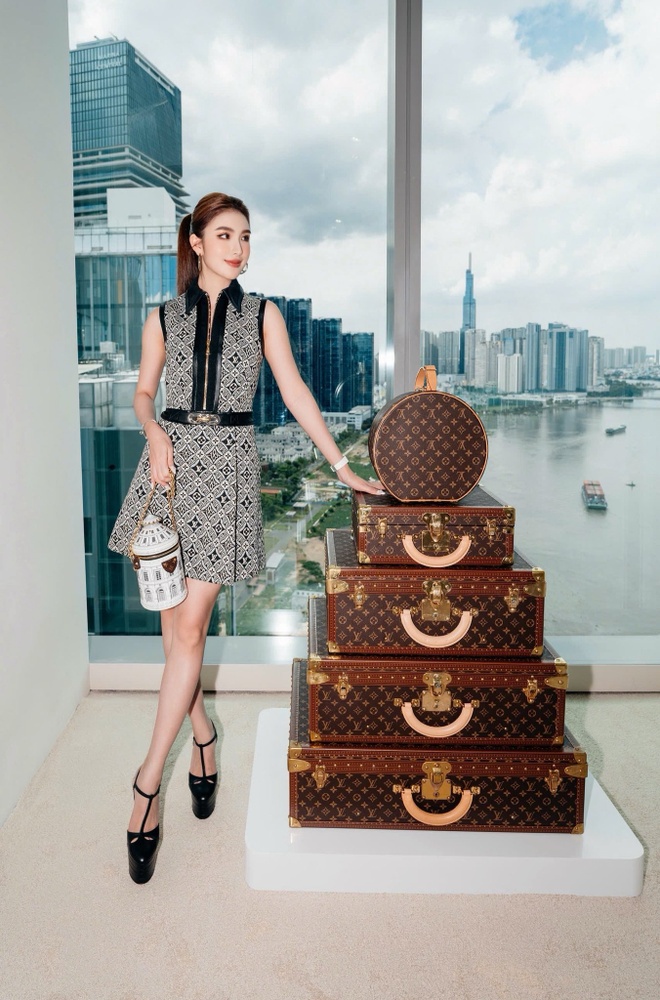 To&agrave;n cảnh biệt thự trong khu cao cấp ở TP.HCM của mỹ nh&acirc;n nổi tiếng Vbiz, c&oacute; 2 con vẫn giấu mặt chồng- Ảnh 14.