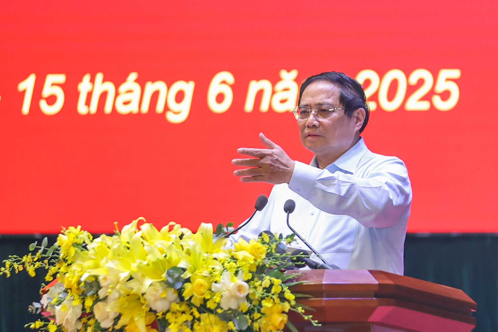 Thủ tướng: 63 hay 34 tỉnh, thành đều là đất nước, quê hương của chúng ta - Ảnh 1. Thủ tướng: 63 hay 34 tỉnh, thành đều là đất nước, quê hương của chúng ta - Ảnh 1.