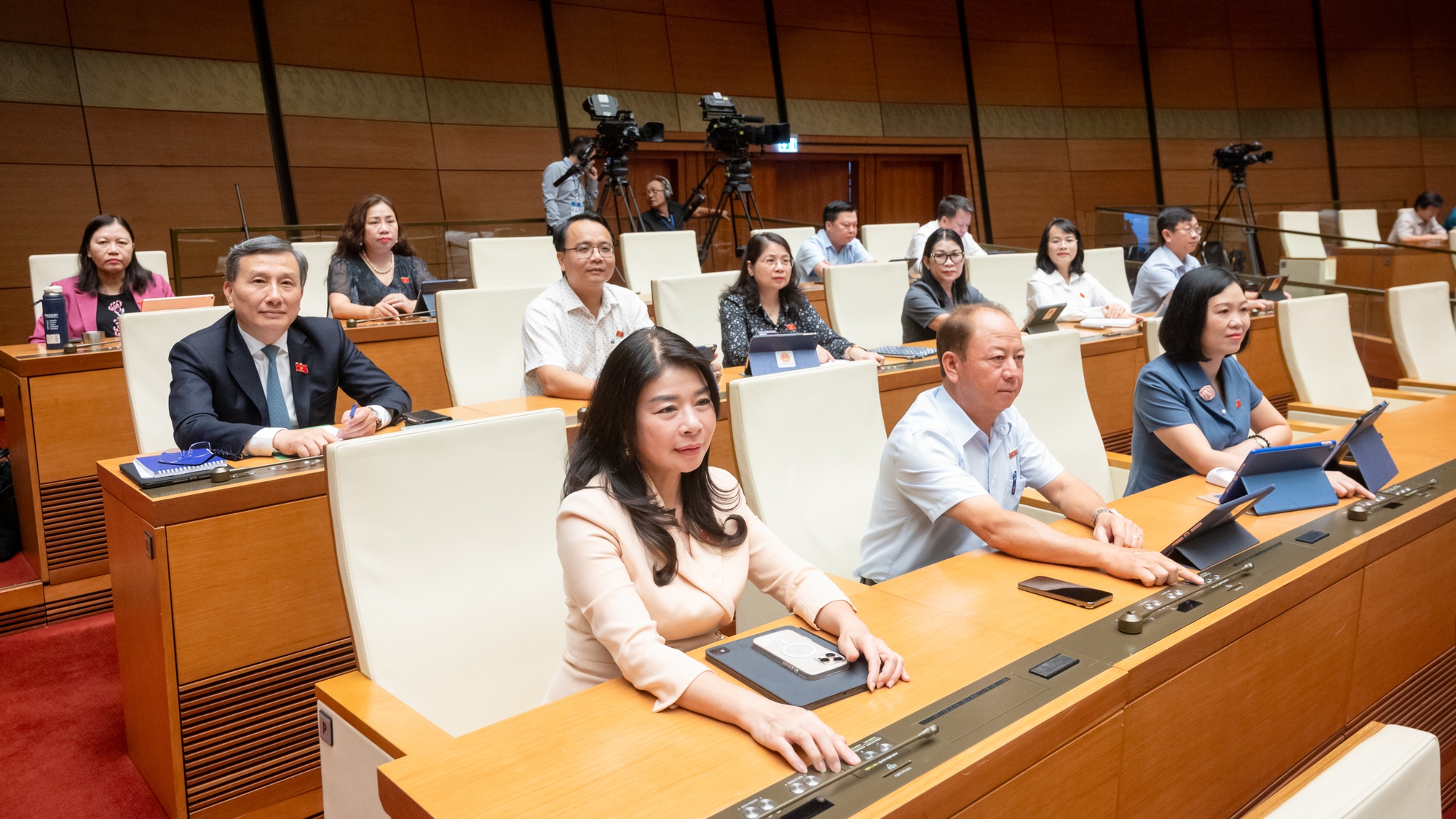 Ngày mai, Quốc hội thông qua việc sửa đổi, bổ sung Hiến pháp - Ảnh 1.