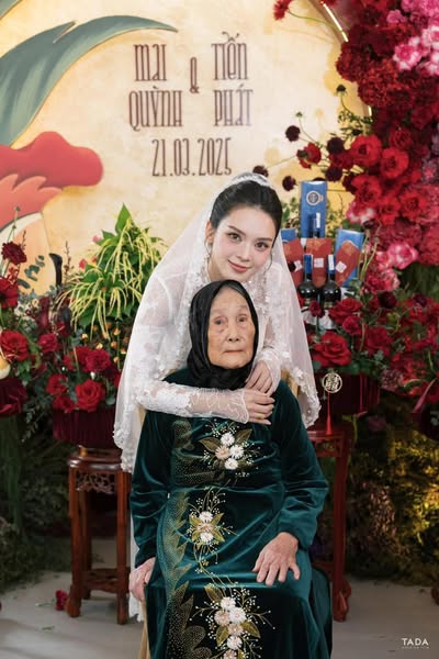 Quỳnh Lương nói 1 câu nhói lòng sau khi bà ngoại qua đời vì uống phải thuốc giả- Ảnh 6. Quỳnh Lương nói 1 câu nhói lòng sau khi bà ngoại qua đời vì uống phải thuốc giả- Ảnh 6.