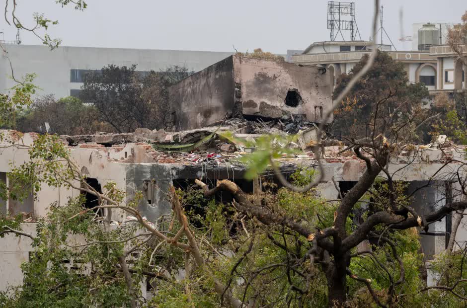 Phi công Air India cứu sống nhiều người Nhờ chuyển hướng máy bay vào giây cuối cùng - Ảnh 2.