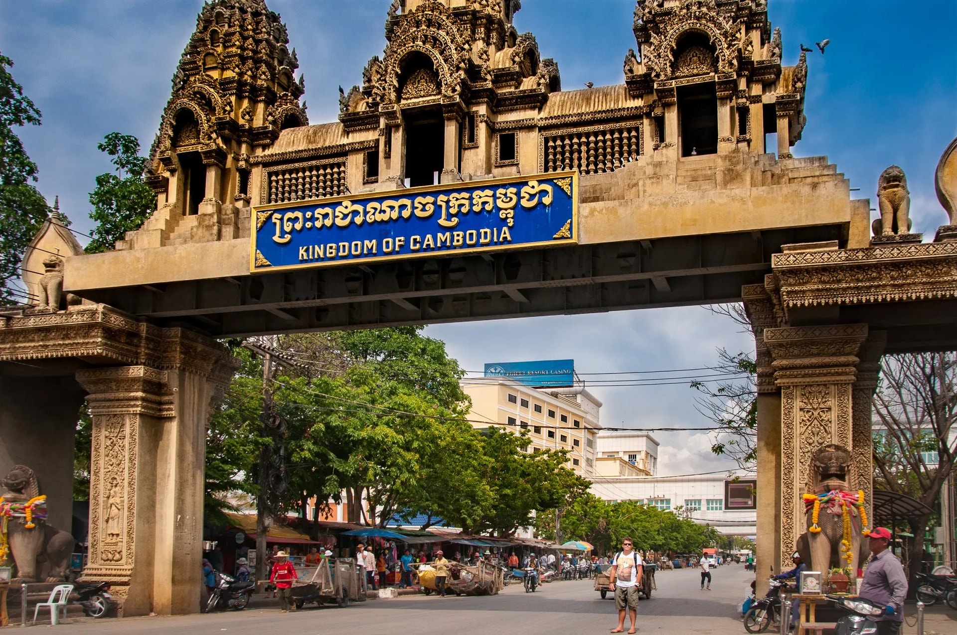 Giữa sức nóng biên giới với Thái Lan, Campuchia bất ngờ nêu ra số liệu quan trọng 1,8 tỷ USD - Ảnh 2.