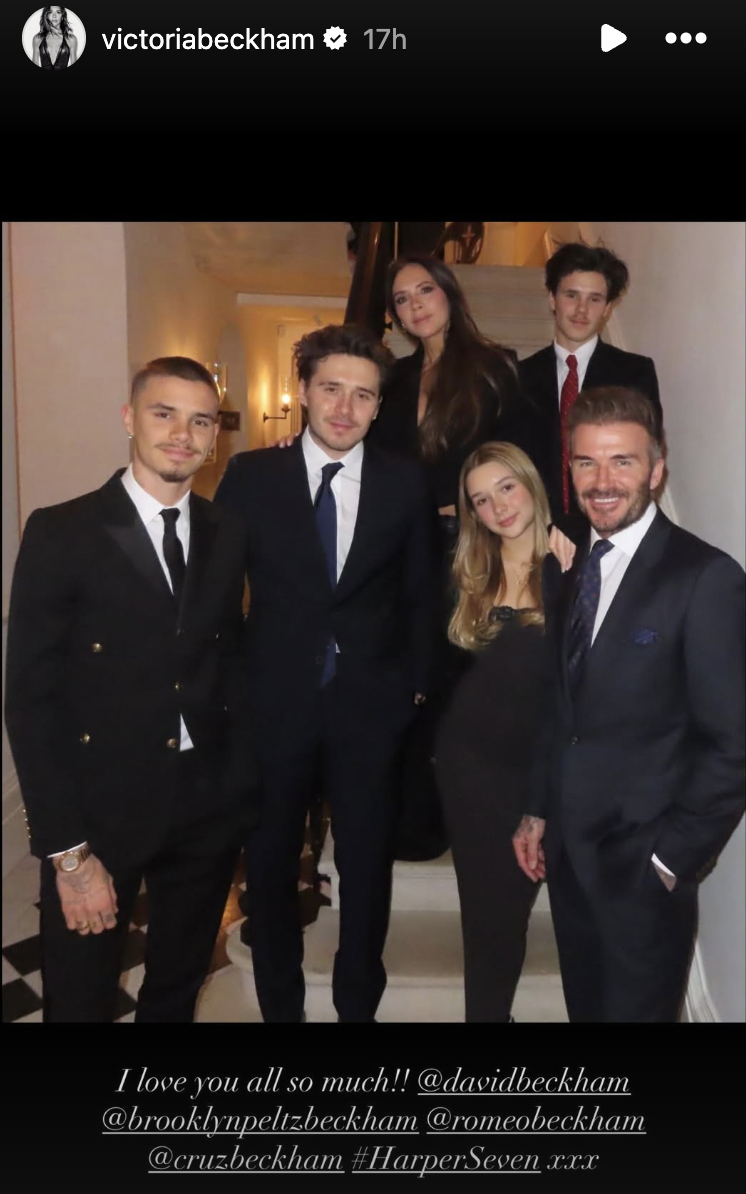 Cậu cả nh&agrave; Beckham nhất quyết "silent treatment" d&ugrave; bố mẹ n&iacute;u k&eacute;o hết mức,n&agrave;ng d&acirc;u bị gạt phăng khỏi ảnh gia đ&igrave;nh - Ảnh 2.