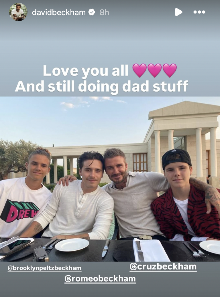 Cậu cả nh&agrave; Beckham nhất quyết "silent treatment" d&ugrave; bố mẹ n&iacute;u k&eacute;o hết mức,n&agrave;ng d&acirc;u bị gạt phăng khỏi ảnh gia đ&igrave;nh - Ảnh 5.