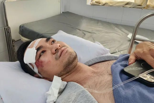 T&agrave;i xế &ocirc; t&ocirc; t&ocirc;ng xe m&aacute;y khiến 2 mẹ con tử vong ra tr&igrave;nh diện c&ocirc;ng an - Ảnh 2.