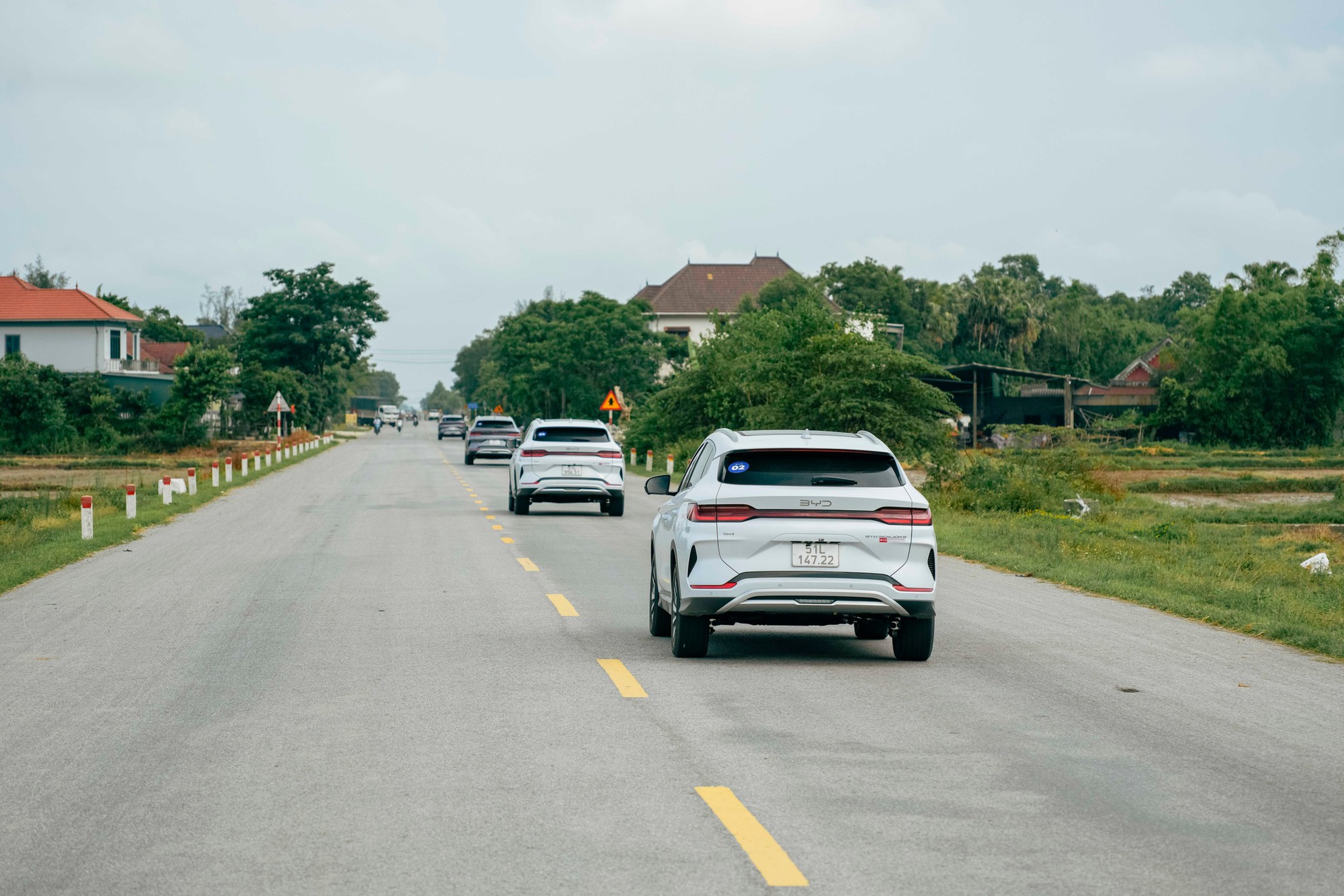 Ở Việt Nam có xe to hơn CX-5 đi 1.800 km liên tục không cần tiếp nhiên liệu: Của hãng nào, giá bao nhiêu?- Ảnh 3.