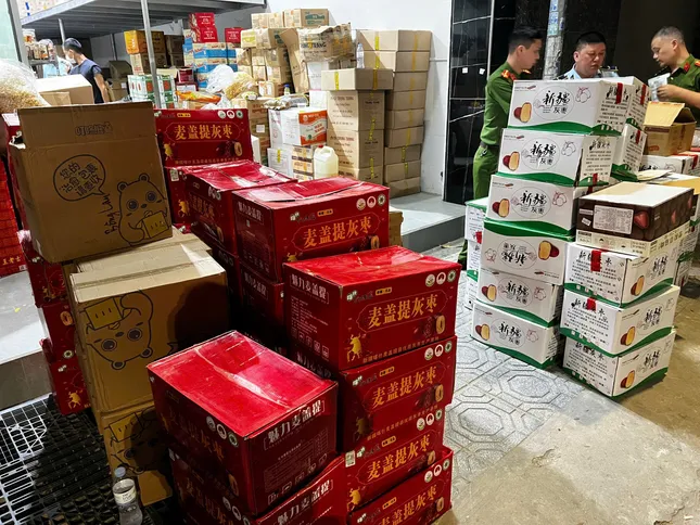 Công an Hà Nội tăng cường kiểm tra vi phạm pháp luật tại La Phù - Ảnh 5.