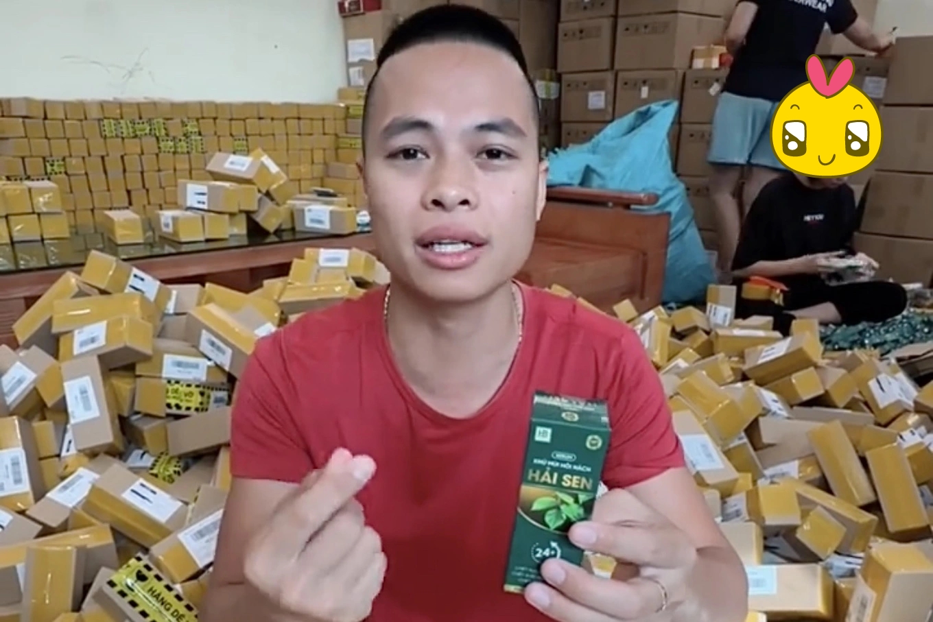 Mẹ bỉm mua sản phẩm siro ăn ngon của TikToker "Gia Đình Hải Sen" cho con uống, đồng loạt "kêu cứu" - Ảnh 1. Mẹ bỉm mua sản phẩm siro ăn ngon của TikToker "Gia Đình Hải Sen" cho con uống, đồng loạt "kêu cứu" - Ảnh 1.