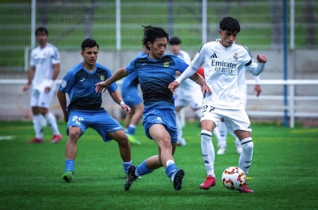 Tiền vệ Việt kiều từng đối đầu Real Madrid tăng tốc quá trình nhập tịch, muốn khoác áo ĐT Việt Nam - Ảnh 1.