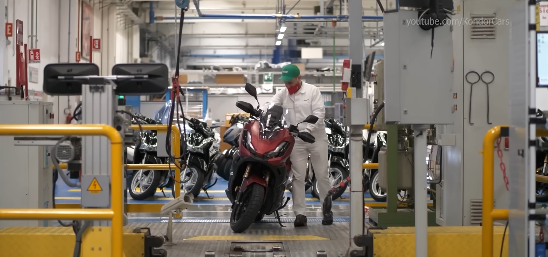 Xe tay ga nhiều người mong bất ngờ xuất hiện trong phóng sự nhà máy Honda Việt Nam: Sắp bán chính hãng? - Ảnh 3.