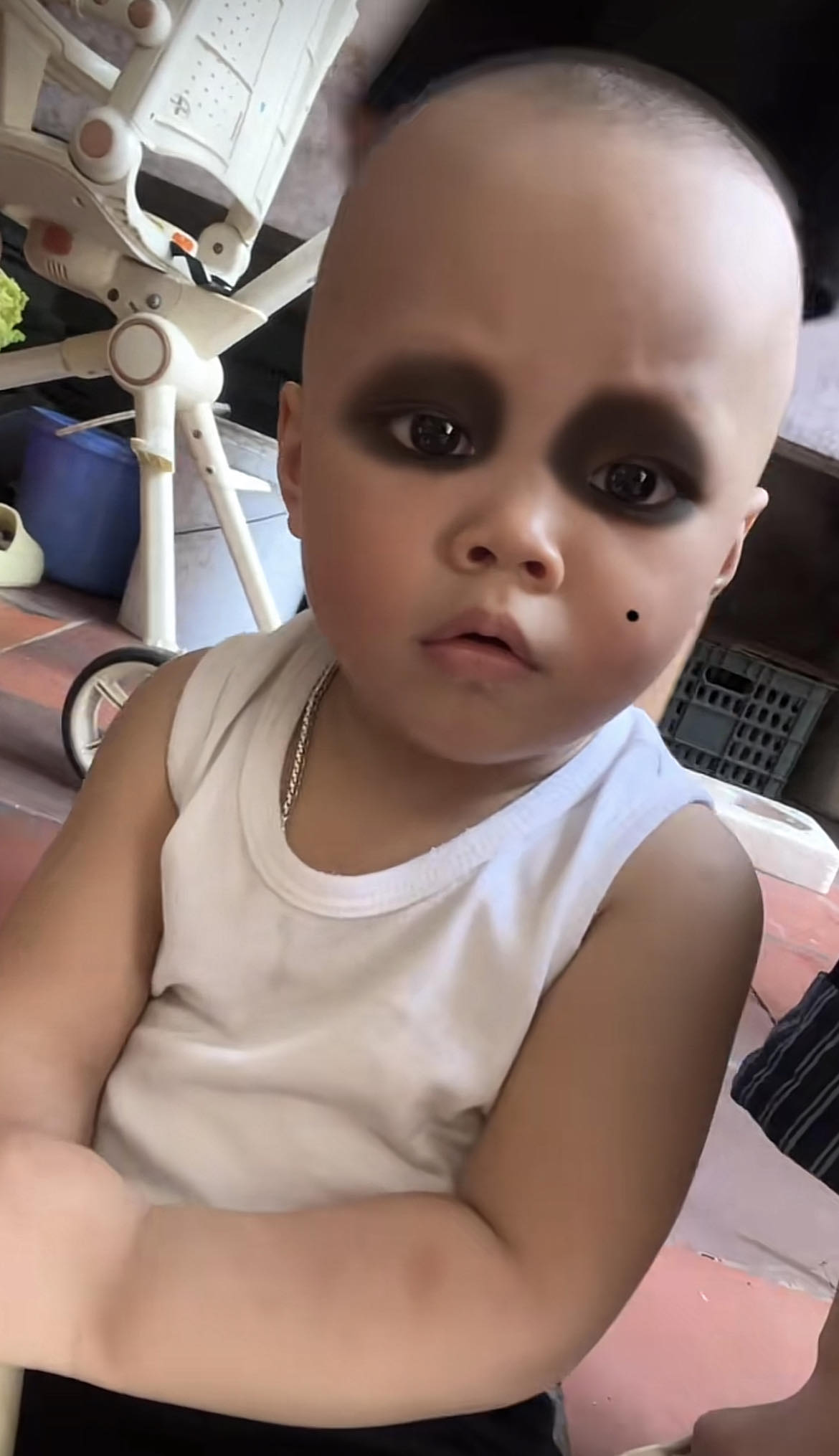 Mẹo "cai nghiện" tivi, điện thoại cho khối nghỉ h&egrave; vừa h&agrave;i hước vừa hiệu quả, c&aacute;c mẹ truyền tay nhau cười nghi&ecirc;ng ngả- Ảnh 8.